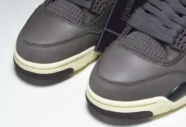 Hyperoad Air Ma Maniere Jordan x 4 A 0703
